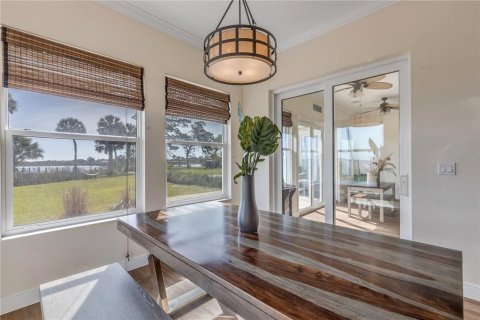 House in New Smyrna Beach, Florida 4 bedrooms, 240.25 sq.m. № 2208844 - photo 27