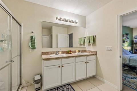 House in DeLand, Florida 4 bedrooms, 170.01 sq.m. № 2216323 - photo 23