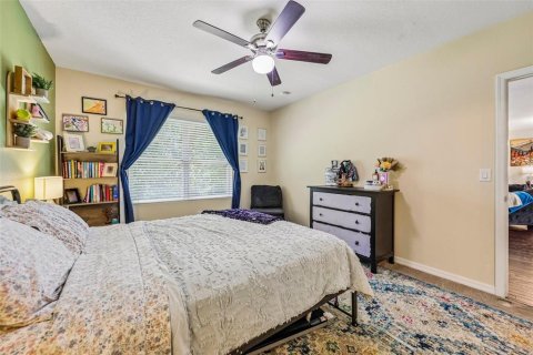 House in DeLand, Florida 4 bedrooms, 170.01 sq.m. № 2216323 - photo 21