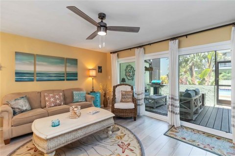 Condo in Sarasota, Florida, 2 bedrooms  № 1808313 - photo 9