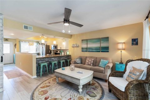 Condo in Sarasota, Florida, 2 bedrooms  № 1808313 - photo 3