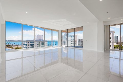 Condo in Sarasota, Florida, 4 bedrooms № 2093130 - photo 8
