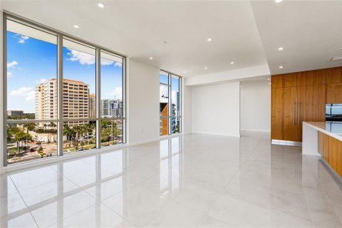 Condo in Sarasota, Florida, 4 bedrooms № 2093130 - photo 30