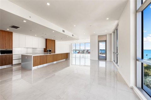 Condo in Sarasota, Florida, 4 bedrooms № 2093130 - photo 28