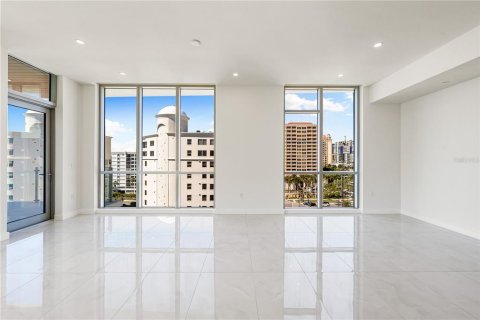 Condo in Sarasota, Florida, 4 bedrooms № 2093130 - photo 29