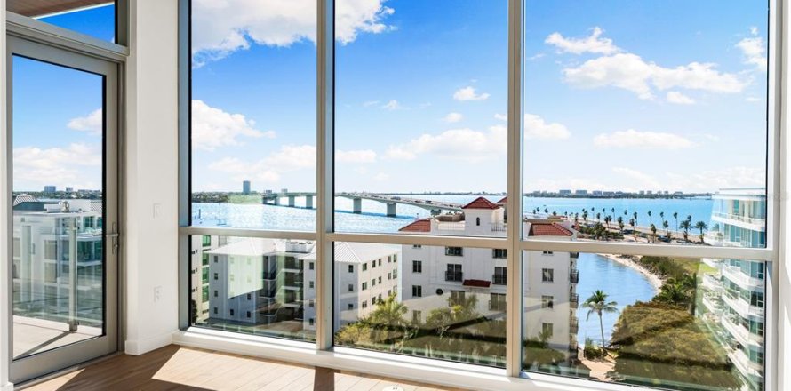 Condo in Sarasota, Florida, 4 bedrooms № 2093130