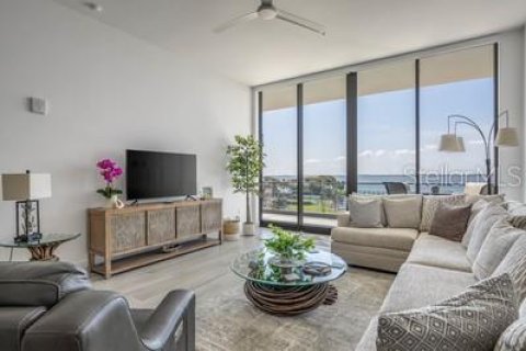 Condo in Melbourne Beach, Florida, 3 bedrooms  № 1855960 - photo 12