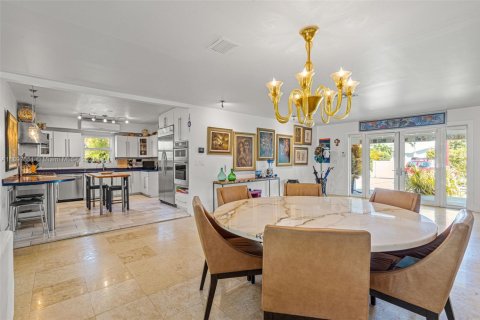 Casa en venta en Miami Beach, Florida, 4 dormitorios, 231.88 m2 № 1952692 - foto 10