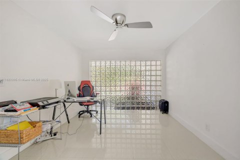 Casa en venta en Pinecrest, Florida, 3 dormitorios, 189.33 m2 № 1787301 - foto 12