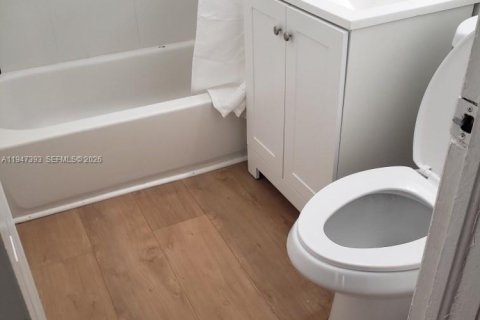 Снять в аренду виллу или дом в Майами-Бич, Флорида 1 спальня, 46.45м2, № 2003537 - фото 4