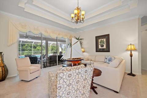 Villa ou maison à vendre à Weeki Wachee, Floride: 5 chambres, 447.05 m2 № 1747187 - photo 16