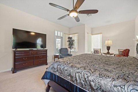 Villa ou maison à vendre à Weeki Wachee, Floride: 5 chambres, 447.05 m2 № 1747187 - photo 25