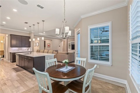 Villa ou maison à vendre à Orlando, Floride: 4 chambres, 255.85 m2 № 2399273 - photo 19