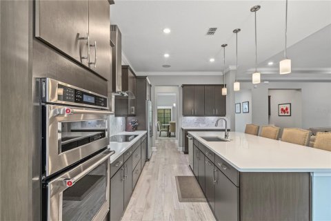 Villa ou maison à vendre à Orlando, Floride: 4 chambres, 255.85 m2 № 2399273 - photo 15
