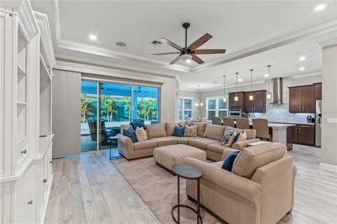 Villa ou maison à vendre à Orlando, Floride: 4 chambres, 255.85 m2 № 2399273 - photo 5
