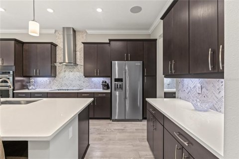 Villa ou maison à vendre à Orlando, Floride: 4 chambres, 255.85 m2 № 2399273 - photo 13