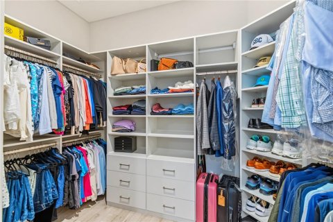 Villa ou maison à vendre à Orlando, Floride: 4 chambres, 255.85 m2 № 2399273 - photo 30