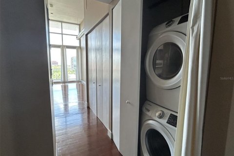 Condo in Orlando, Florida, 2 rooms  № 1876926 - photo 8