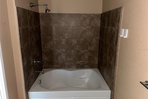 Condo in Orlando, Florida, 2 rooms  № 1876926 - photo 6