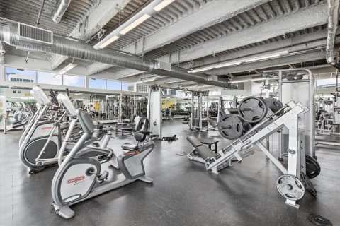 Condo in Orlando, Florida, 2 rooms  № 1876926 - photo 24