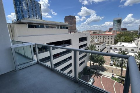 Condo in Orlando, Florida, 2 rooms  № 1876926 - photo 10