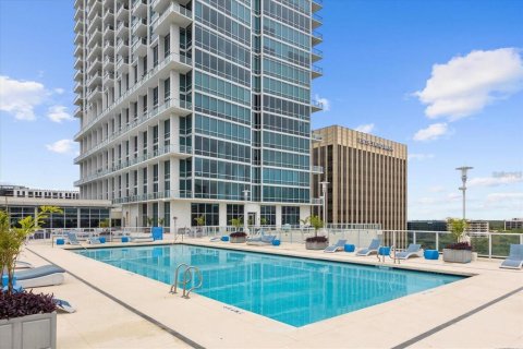 Condo in Orlando, Florida, 2 rooms  № 1876926 - photo 18