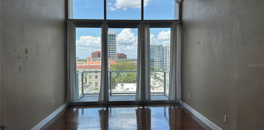 Condo in Orlando, Florida, 2 rooms  № 1876926