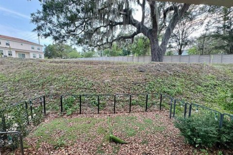 Townhouse in Clermont, Florida 3 bedrooms, 147.99 sq.m. № 2102867 - photo 17