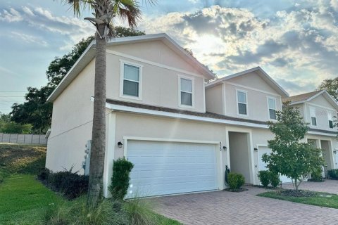 Townhouse in Clermont, Florida 3 bedrooms, 147.99 sq.m. № 2102867