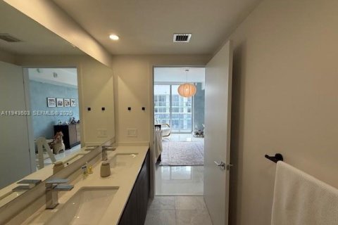 Condominio en venta en Miami, Florida, 2 dormitorios, 108.79 m2 № 2000528 - foto 20