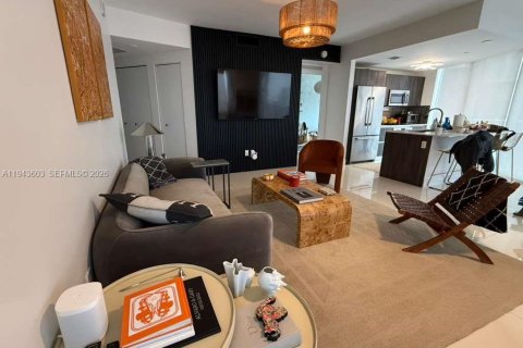 Condominio en venta en Miami, Florida, 2 dormitorios, 108.79 m2 № 2000528 - foto 3