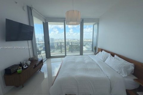 Condominio en venta en Miami, Florida, 2 dormitorios, 108.79 m2 № 2000528 - foto 12