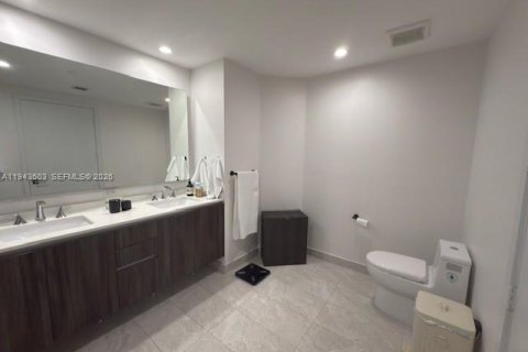Condominio en venta en Miami, Florida, 2 dormitorios, 108.79 m2 № 2000528 - foto 18