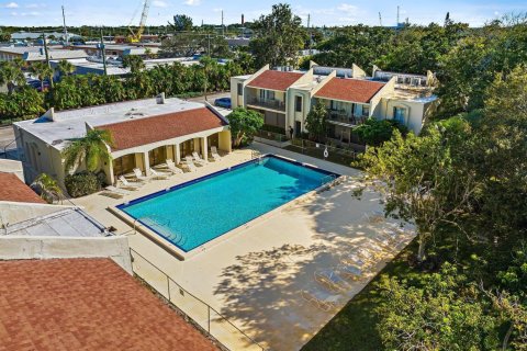 Condominio en alquiler en Jupiter, Florida, 1 dormitorio, 80.27 m2 № 2087246 - foto 5