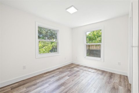 House in Tampa, Florida 2 bedrooms, 70.23 sq.m. № 2104972 - photo 14
