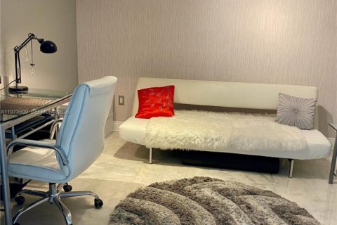 Condominio en venta en Hallandale Beach, Florida, 3 dormitorios, 145.95 m2 № 2049732 - foto 21