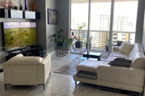 Condominio en venta en Hallandale Beach, Florida, 3 dormitorios, 145.95 m2 № 2049732 - foto 7