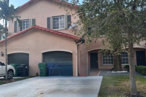 Touwnhouse à Miami, Floride 3 chambres, 139.45 m2 № 2065691