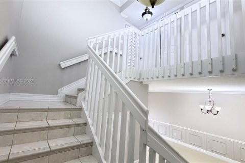 Touwnhouse à louer à Miami, Floride: 3 chambres, 139.45 m2 № 2065691 - photo 5