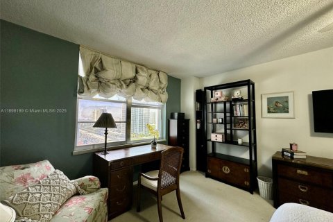 Купить кондоминиум в Санни-Айлс-Бич, Флорида 2 спальни, 138.24м2, № 1949427 - фото 14