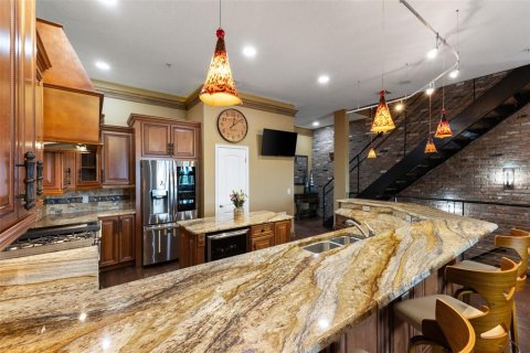 Townhouse in Tarpon Springs, Florida 4 bedrooms, 273.6 sq.m. № 1884472 - photo 10