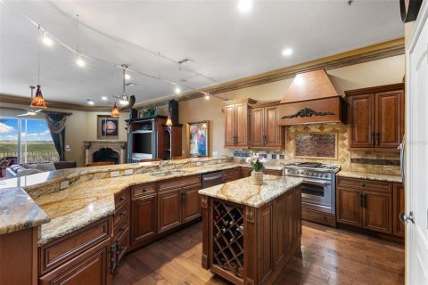 Townhouse in Tarpon Springs, Florida 4 bedrooms, 273.6 sq.m. № 1884472 - photo 9