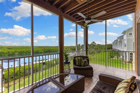 Townhouse in Tarpon Springs, Florida 4 bedrooms, 273.6 sq.m. № 1884472 - photo 18