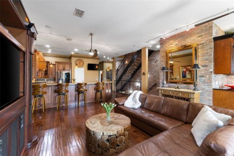 Townhouse in Tarpon Springs, Florida 4 bedrooms, 273.6 sq.m. № 1884472 - photo 12