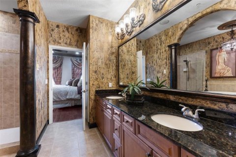 Townhouse in Tarpon Springs, Florida 4 bedrooms, 273.6 sq.m. № 1884472 - photo 28