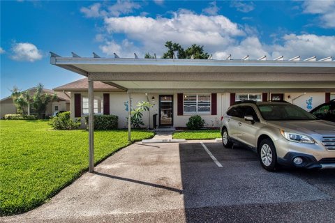 Copropriété à vendre à Sun City Center, Floride: 2 chambres, 104.79 m2 № 2166809 - photo 9