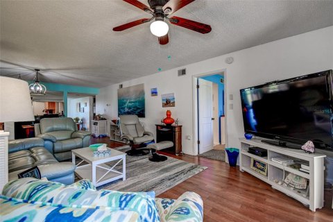 Copropriété à vendre à Tarpon Springs, Floride: 2 chambres, 104.52 m2 № 1784283 - photo 23
