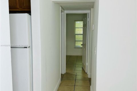 Condo in Coral Springs, Florida, 2 bedrooms  № 1887163 - photo 14