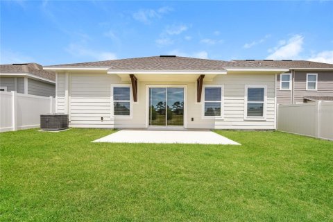 Villa ou maison à louer à Wildwood, Floride: 3 chambres, 194.63 m2 № 1751574 - photo 14