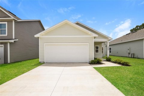 Villa ou maison à louer à Wildwood, Floride: 3 chambres, 194.63 m2 № 1751574 - photo 1